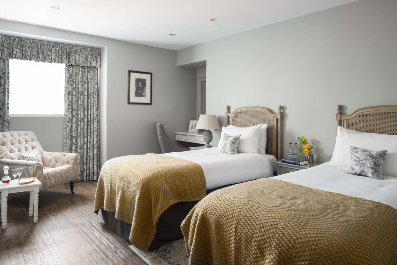 Meikleour Arms Hotel & Restaurant Экстерьер фото