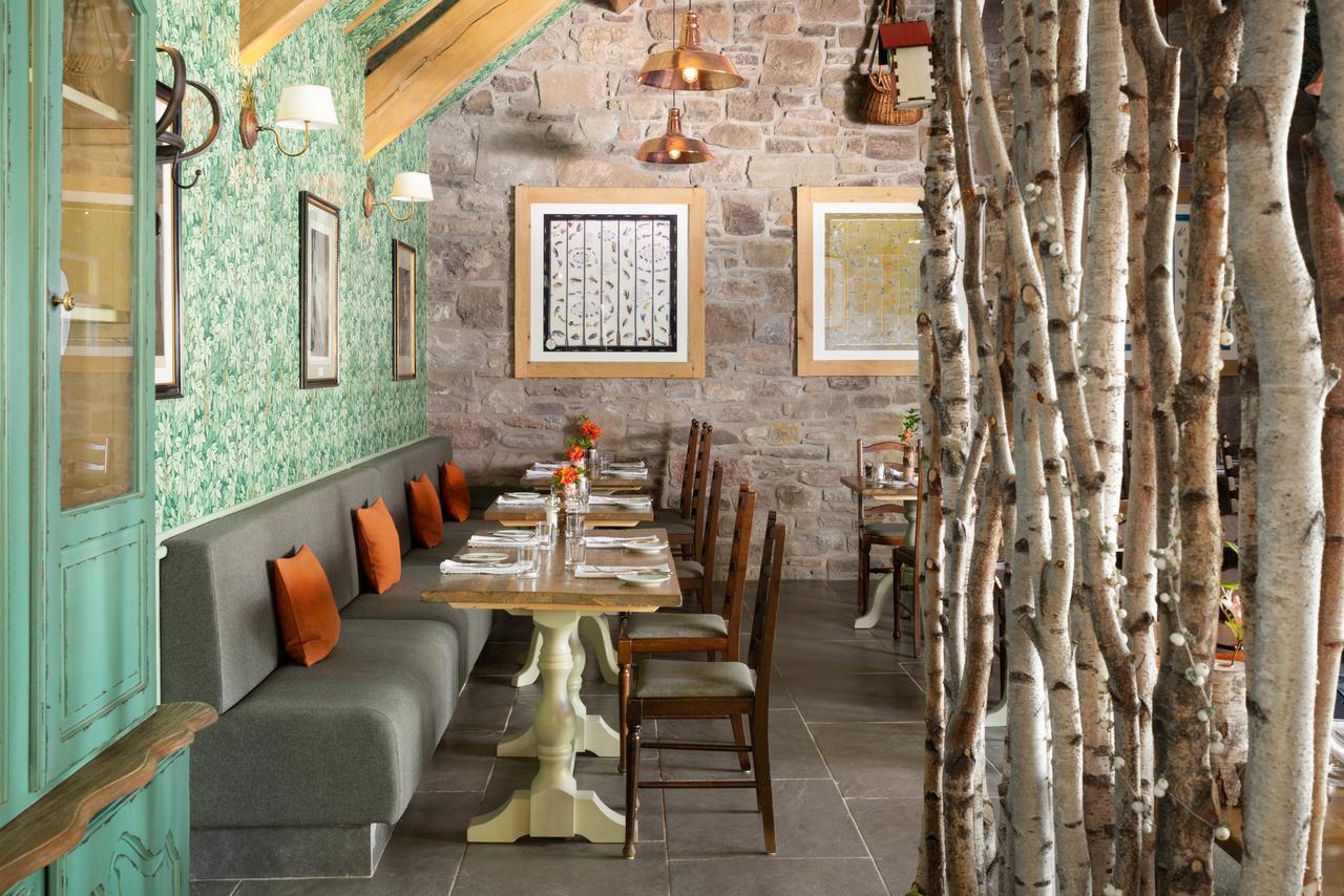 Meikleour Arms Hotel & Restaurant Экстерьер фото